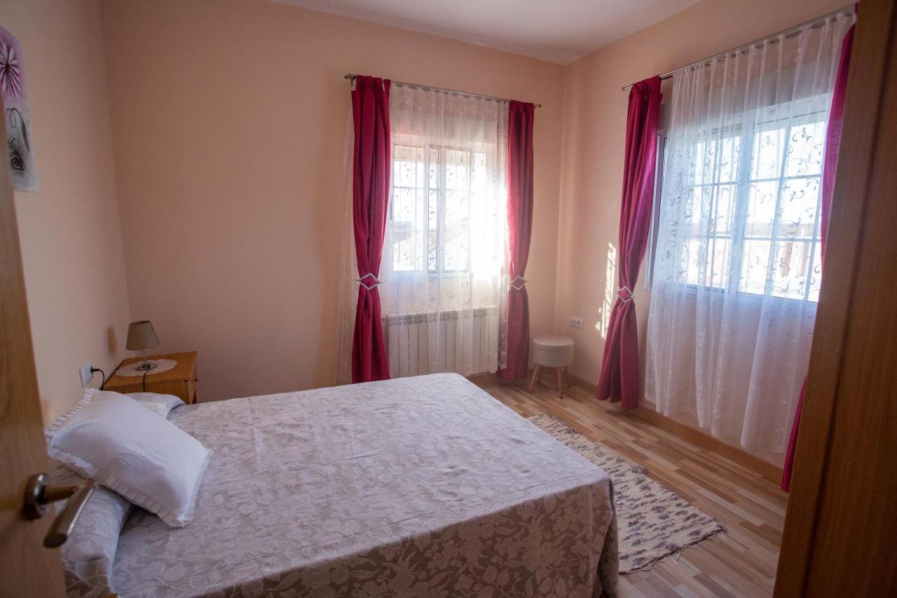 Apartamento Teresa กัมบาโดส ภายนอก รูปภาพ