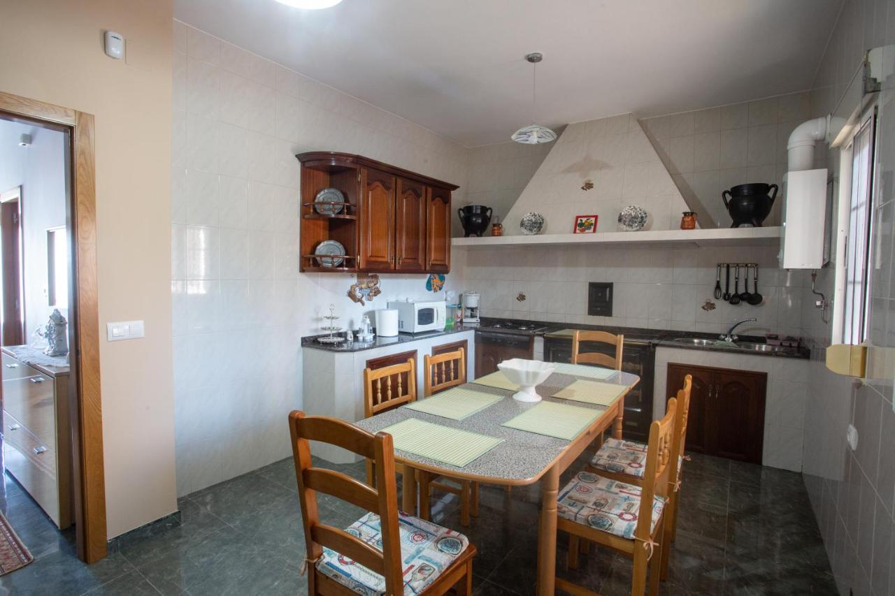Apartamento Teresa กัมบาโดส ภายนอก รูปภาพ