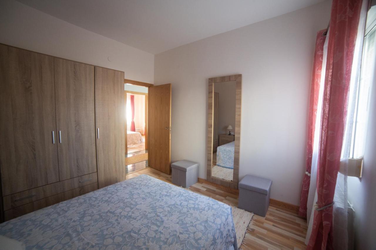 Apartamento Teresa กัมบาโดส ภายนอก รูปภาพ